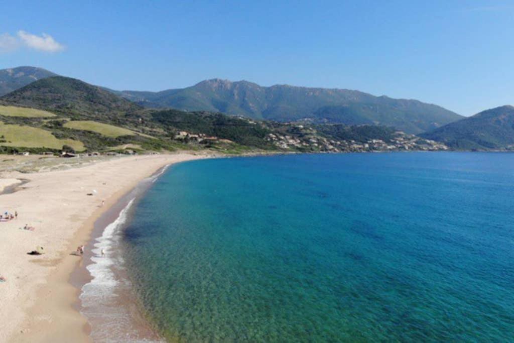 Demi Villa A 150M De La Plage Avec Vue Sur Mer Апьето Экстерьер фото